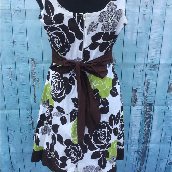 Taboo A-line Dress w/ cinched waist. - Picture 2 of 5